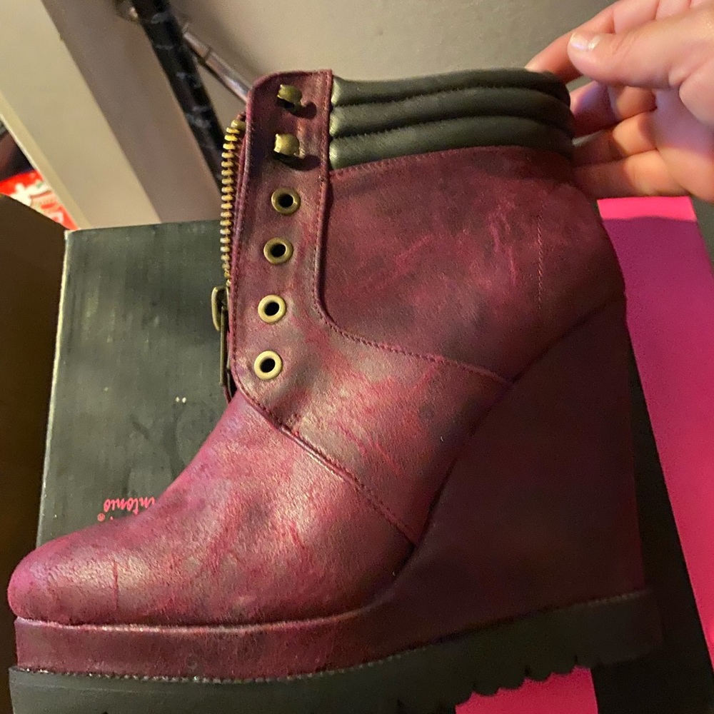 Brand new Ankle booties